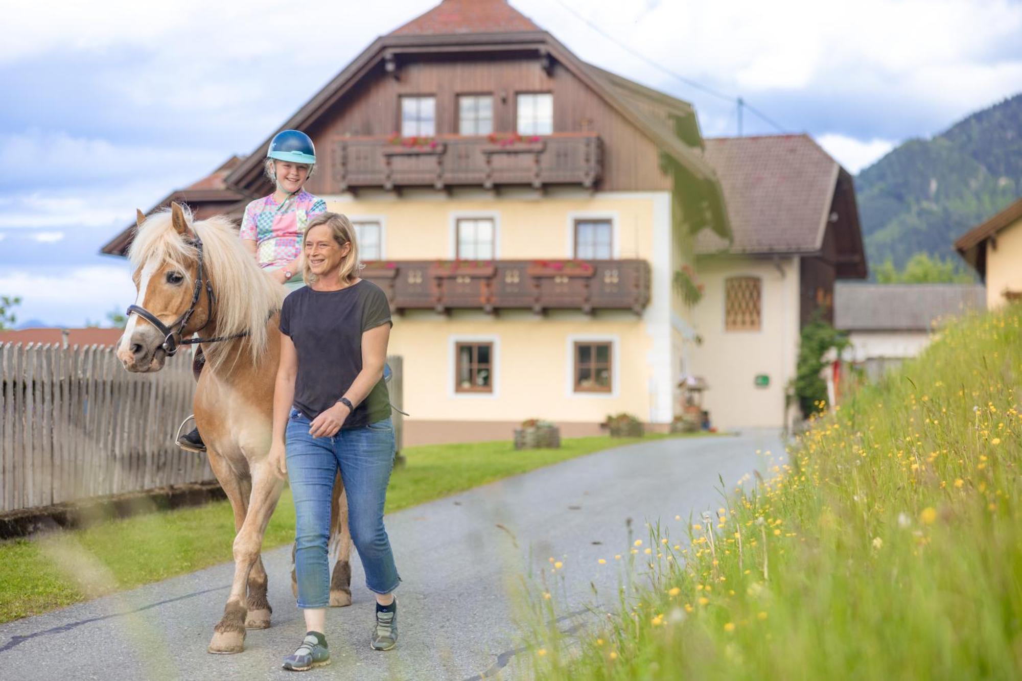 Haus Martin Apartment Schlanitzen ภายนอก รูปภาพ