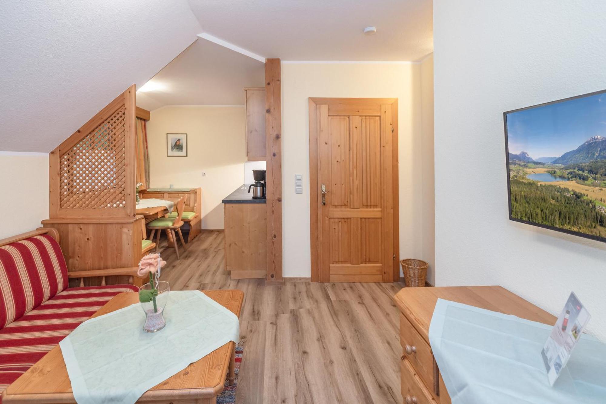 Haus Martin Apartment Schlanitzen ภายนอก รูปภาพ